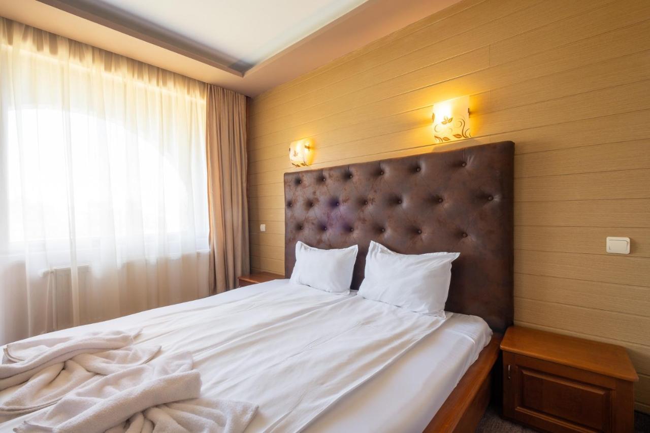 Complex Katalina Hotel Tsigov Chark Ngoại thất bức ảnh