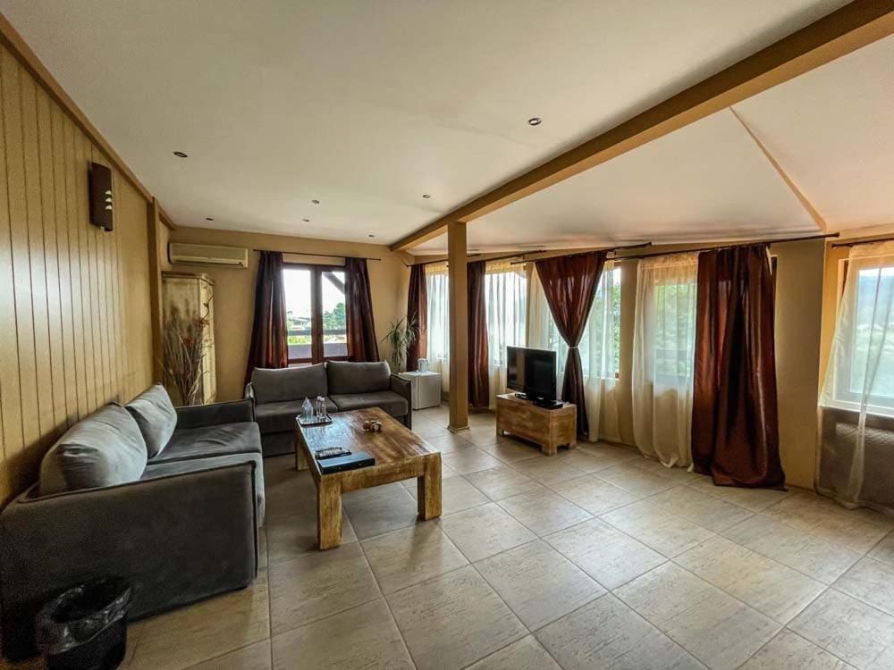 Complex Katalina Hotel Tsigov Chark Ngoại thất bức ảnh
