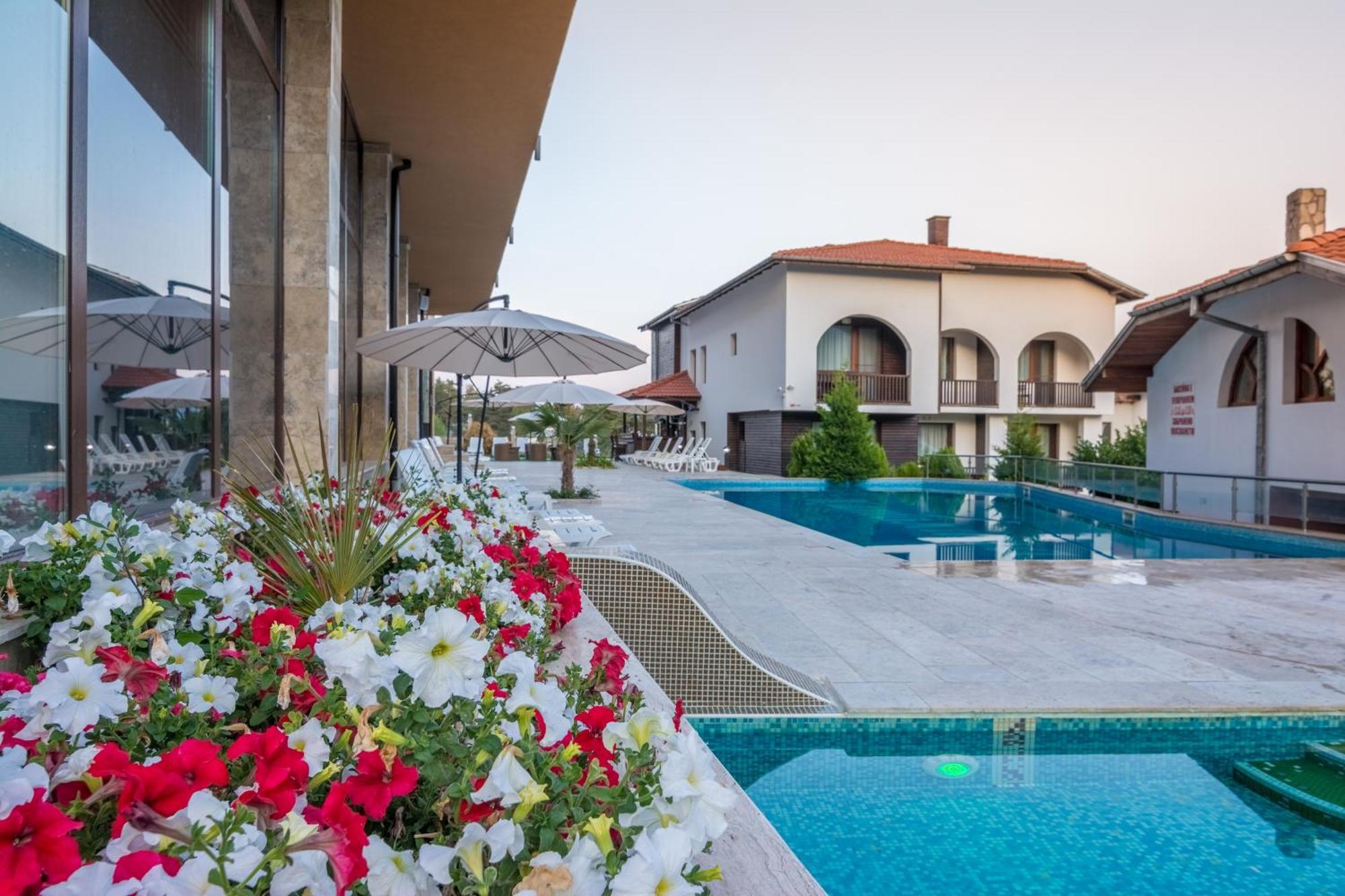 Complex Katalina Hotel Tsigov Chark Ngoại thất bức ảnh
