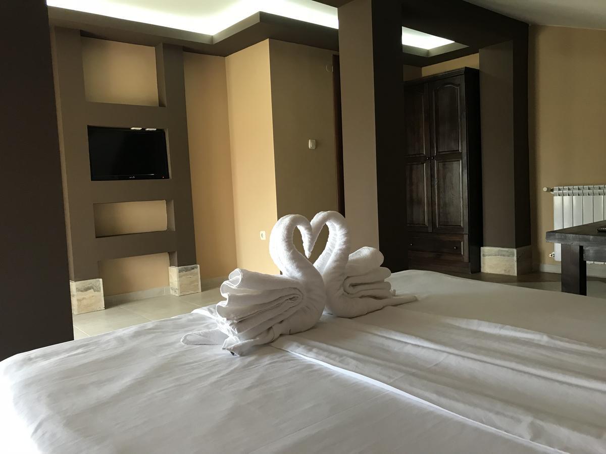 Complex Katalina Hotel Tsigov Chark Ngoại thất bức ảnh
