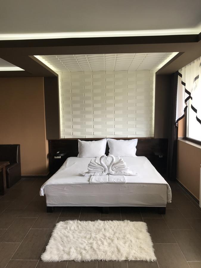 Complex Katalina Hotel Tsigov Chark Ngoại thất bức ảnh