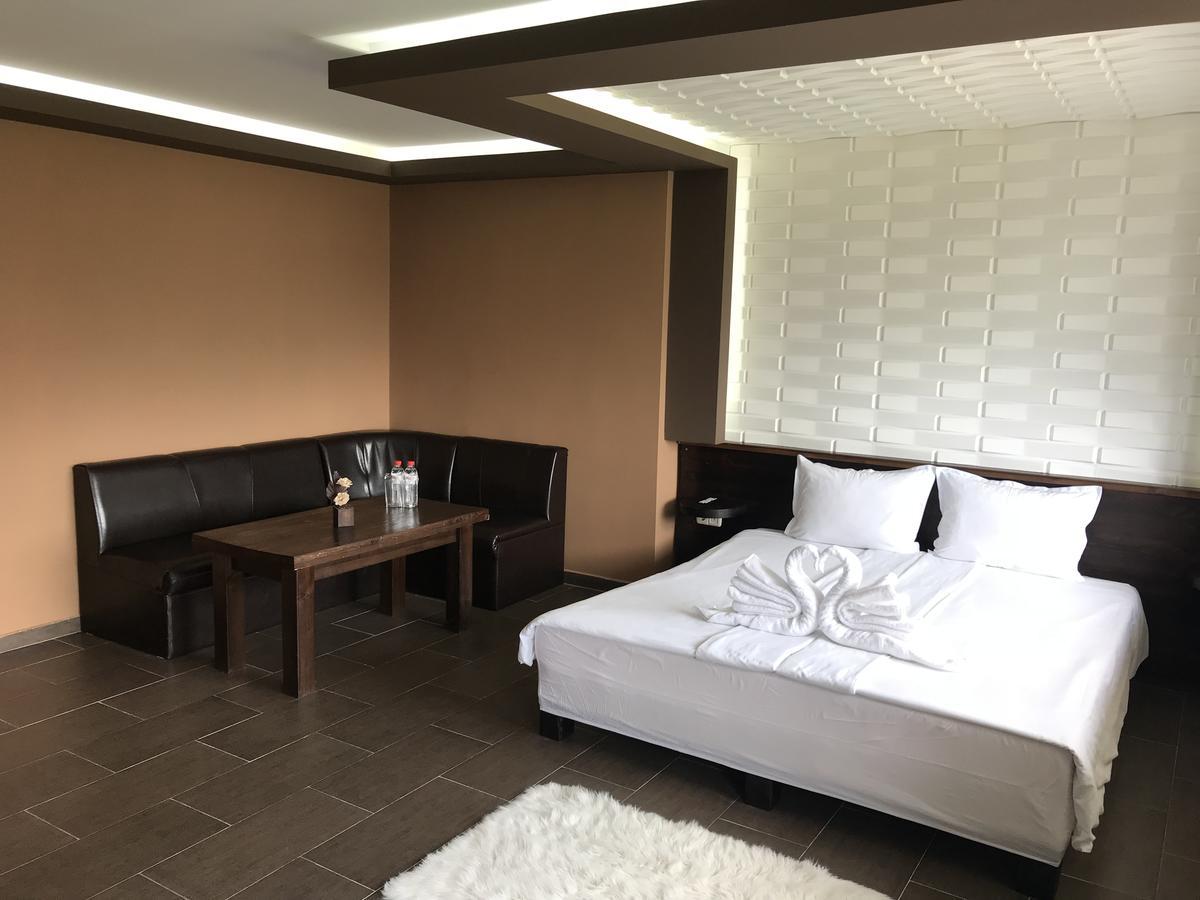 Complex Katalina Hotel Tsigov Chark Ngoại thất bức ảnh