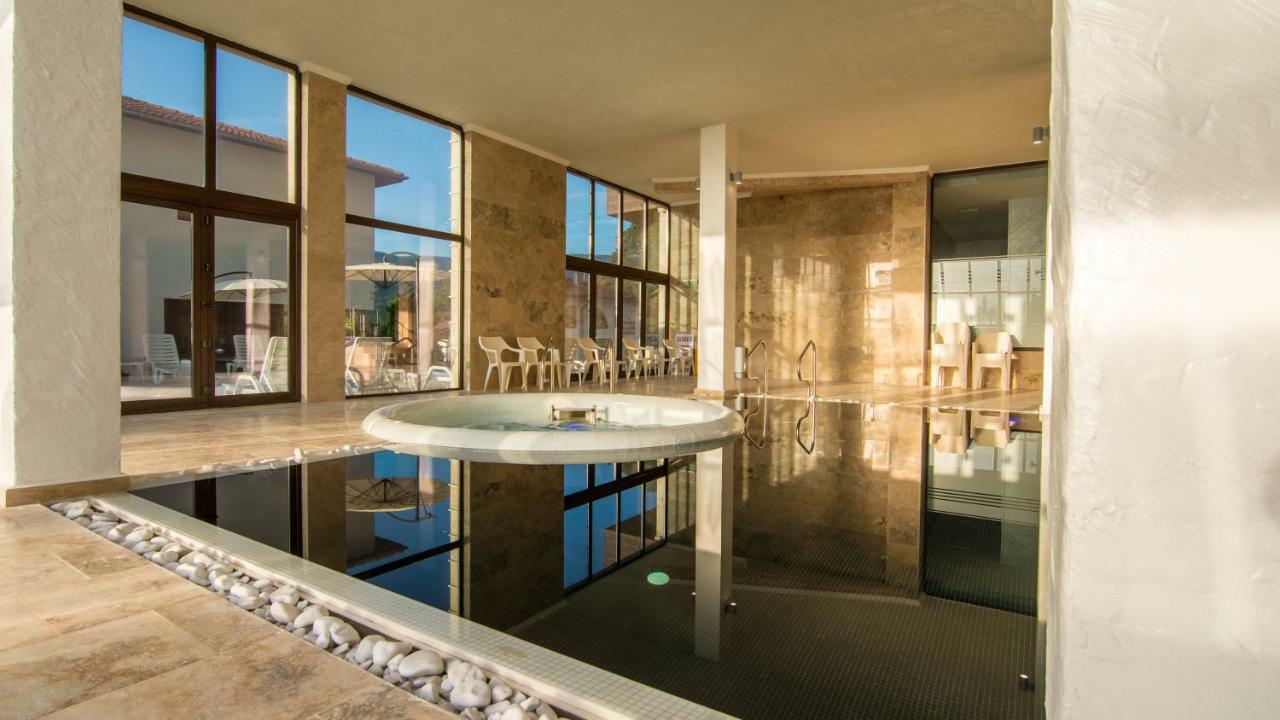 Complex Katalina Hotel Tsigov Chark Ngoại thất bức ảnh